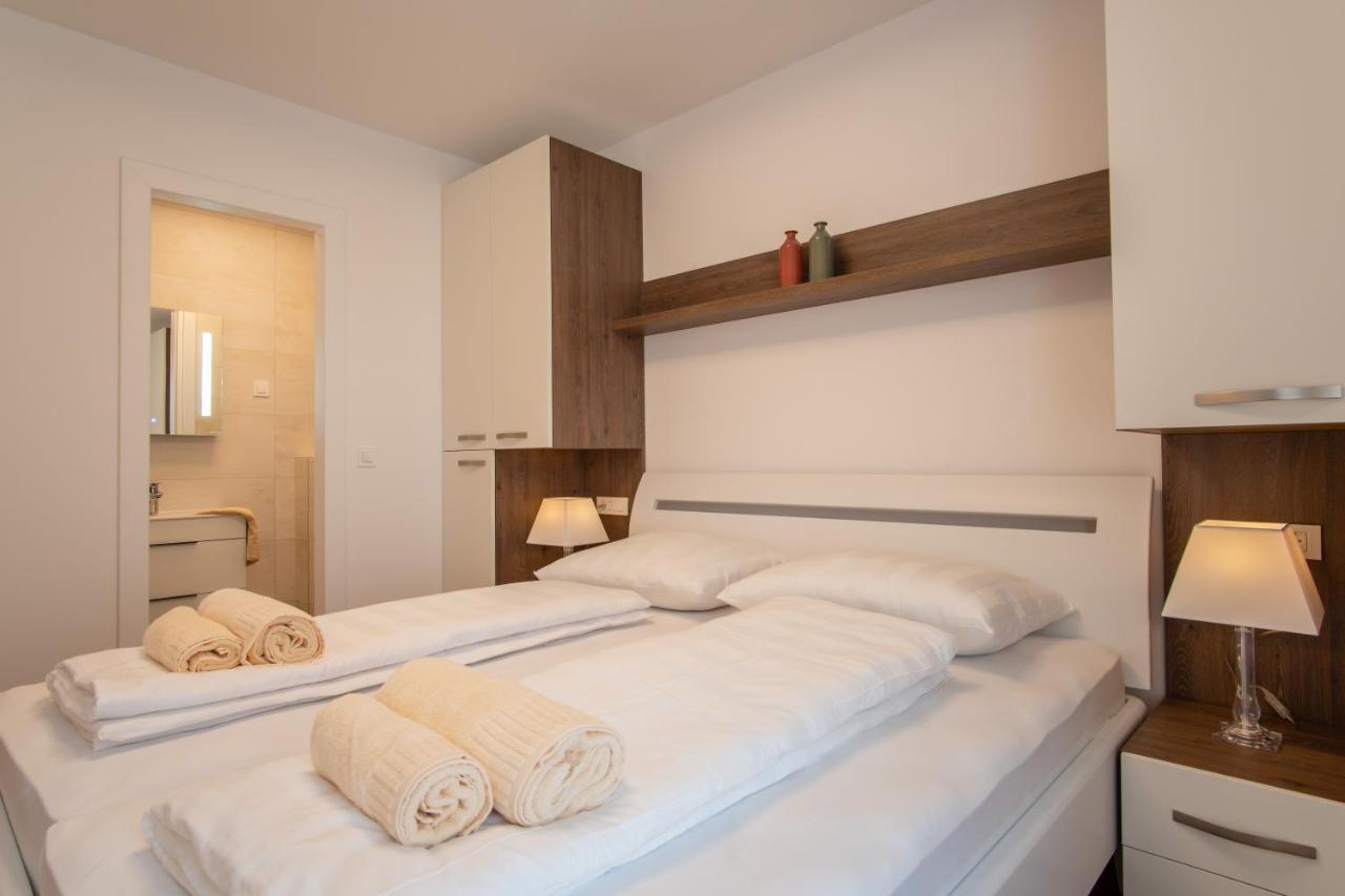 Apartments Mandre I ภายนอก รูปภาพ